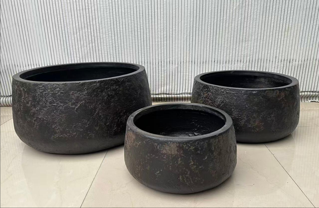 सीमेंट का फूलदान